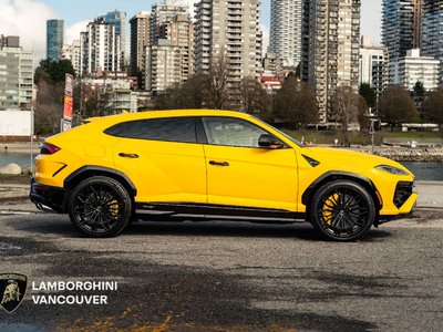 2026 Lamborghini Urus in Vancouver, British Columbia