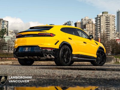 2026 Lamborghini Urus in Vancouver, British Columbia