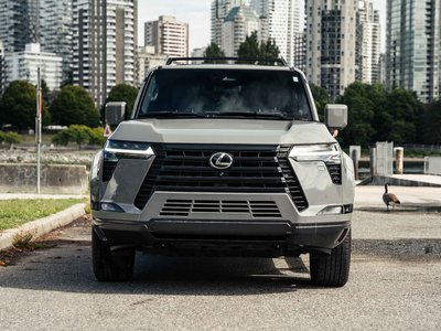 Lexus GX  2024 à Vancouver, Colombie-Britannique