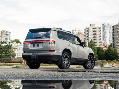 Lexus GX  2024 à Vancouver, Colombie-Britannique