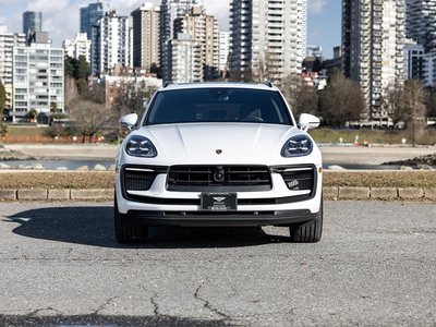 2024 Porsche Macan in Vancouver, British Columbia