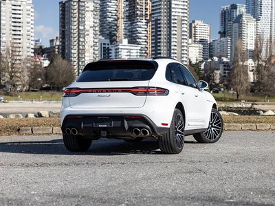 Porsche Macan  2024 à Vancouver, Colombie-Britannique