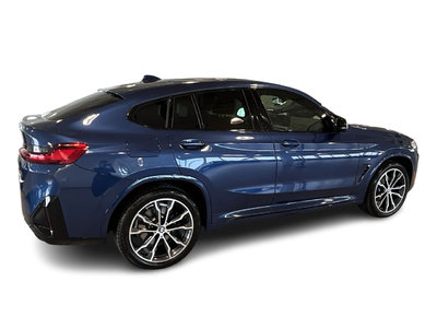 2023 BMW X4 in Aurora, Ontario