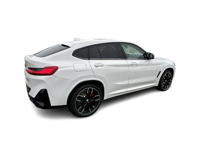 2025 BMW X4 in Aurora, Ontario