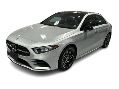 Mercedes-Benz A220 4MATIC Sedan  2022 à Aurora, Ontario