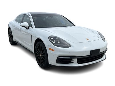 2017 Porsche Panamera in Aurora, Ontario