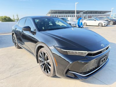 2023 Toyota Crown in Aurora, Ontario