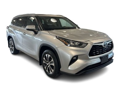 2020 Toyota Highlander in Aurora, Ontario