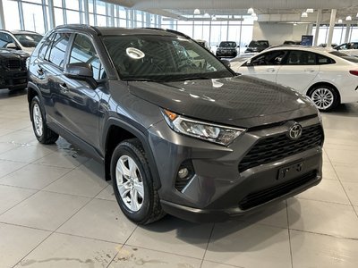 2019 Toyota RAV4 in Aurora, Ontario