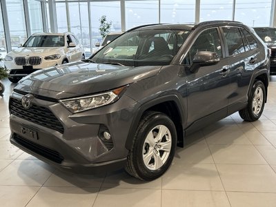 2019 Toyota RAV4 in Aurora, Ontario