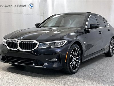 BMW 3 Series 330e xDrive 2022 Premium essential
