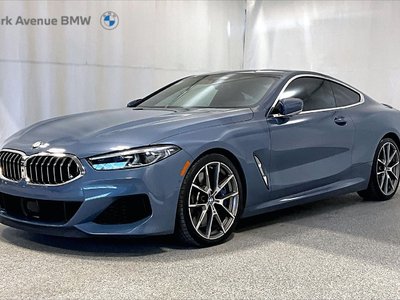 BMW 8 Series M850i xDrive 2022 Premium Package