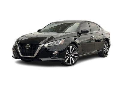 2022 Nissan Altima in Calgary, Alberta