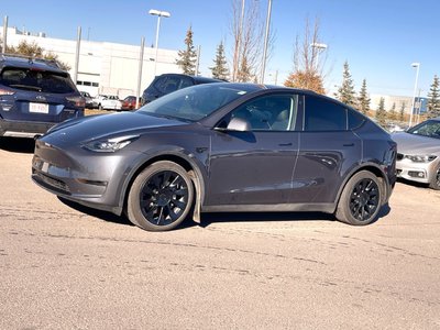 2022 Tesla Model Y in Calgary, Alberta