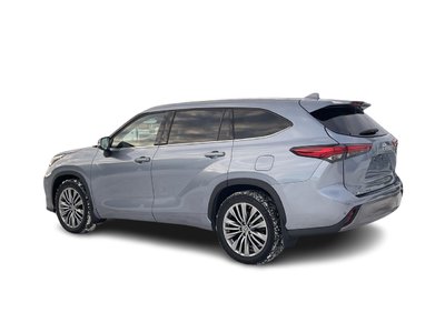 2021 Toyota Highlander in Calgary, Alberta