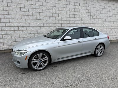 2018 BMW 3 Series 330i xDrive Bas Kilométrage | Volant chauffant | M Sport Edition