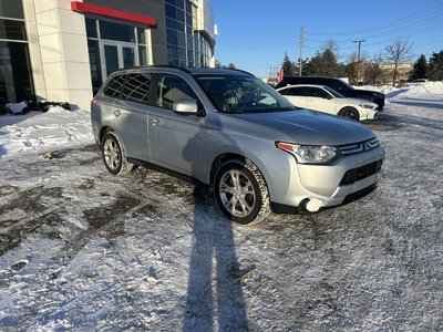 2014 Mitsubishi Outlander in Bolton, Ontario