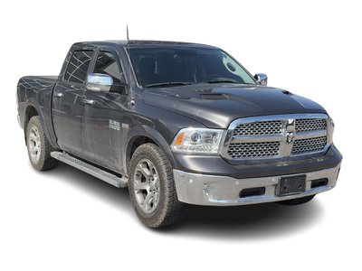 2016 Ram RAM 1500 Crew Cab 4x4 in Bolton, Ontario