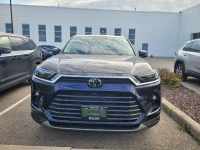 Toyota Grand Highlander  2024 à Bolton, Ontario