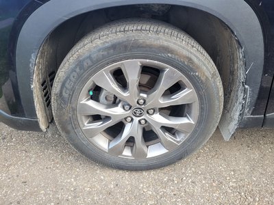 Toyota Grand Highlander  2024 à Bolton, Ontario