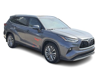 2021 Toyota Highlander Hybrid in Bolton, Ontario