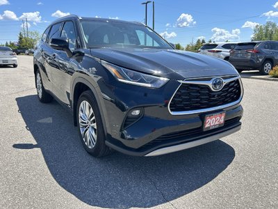 2024 Toyota Highlander hybrid in Bolton, Ontario