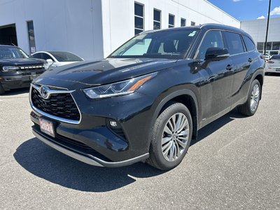 2024 Toyota Highlander hybrid in Bolton, Ontario