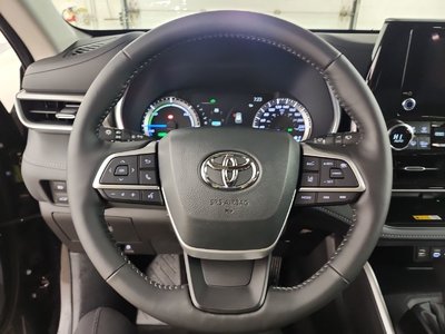 Toyota Highlander hybrid  2025 à Bolton, Ontario
