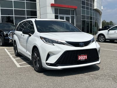 2021 Toyota Sienna Hybrid in Bolton, Ontario