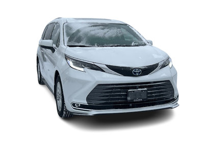 2024 Toyota Sienna Hybrid in Bolton, Ontario