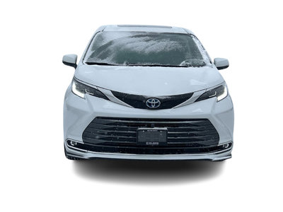 2024 Toyota Sienna Hybrid in Bolton, Ontario