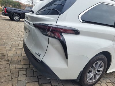 Toyota Sienna Hybrid  2024 à Bolton, Ontario