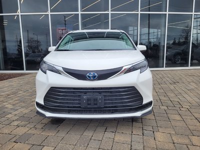 Toyota Sienna Hybrid  2024 à Bolton, Ontario