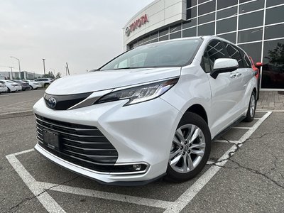 2025 Toyota Sienna Hybrid in Bolton, Ontario