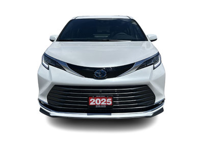 2025 Toyota Sienna Hybrid in Bolton, Ontario