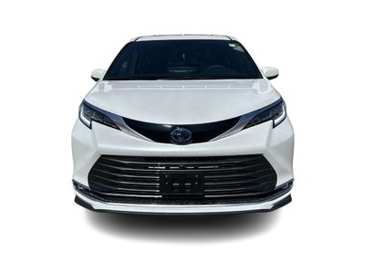 2025 Toyota Sienna Hybrid in Bolton, Ontario