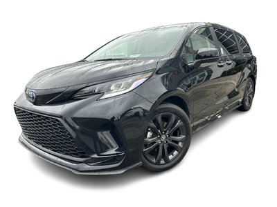 2025 Toyota Sienna Hybrid in Bolton, Ontario