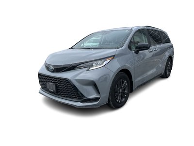 2025 Toyota Sienna Hybrid in Bolton, Ontario