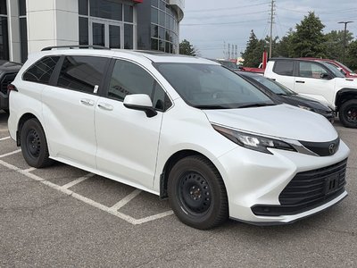 2026 Toyota Sienna Hybrid in Bolton, Ontario