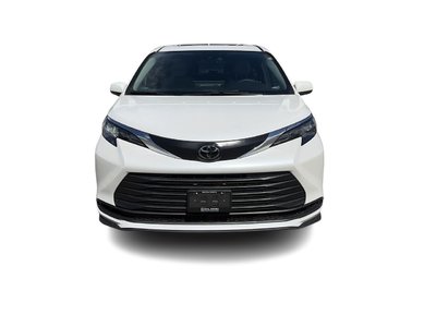 2026 Toyota Sienna Hybrid in Bolton, Ontario