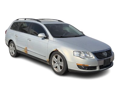 2010 Volkswagen Passat Wagon in Bolton, Ontario