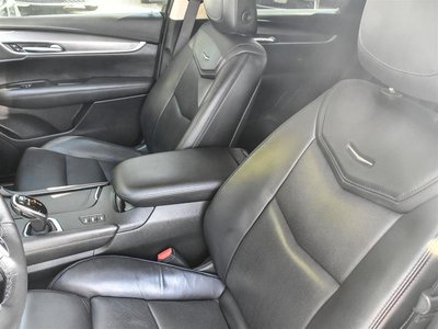 2017 Cadillac XT5 AWD photo 8