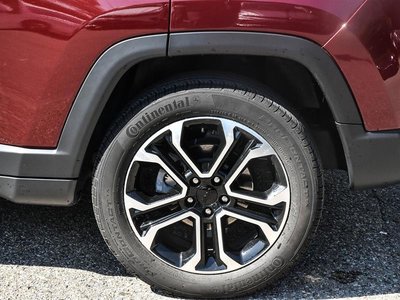 2022 Jeep Compass photo 3