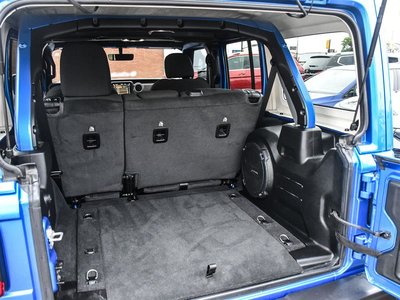 2023 Jeep Wrangler Unlimited photo 8