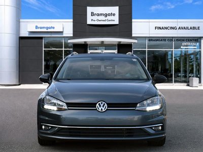 2019 Volkswagen Golf Sportwagen photo 2