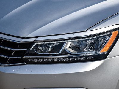 2017 Volkswagen Passat photo 8