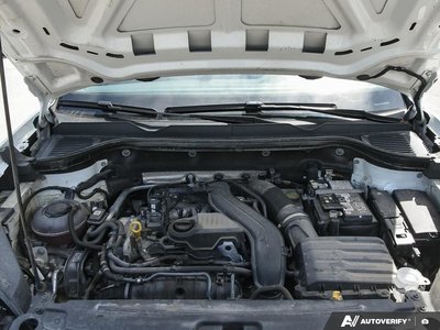 2024 Volkswagen Taos photo 8