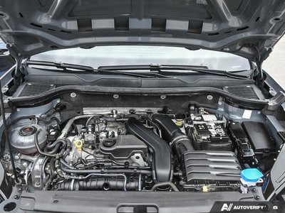 2024 Volkswagen Taos photo 8