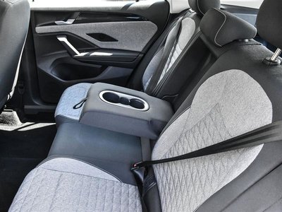 2026 Volkswagen Tiguan photo 8