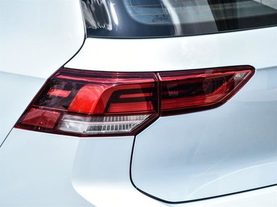 2025 Volkswagen Golf GTI photo 5